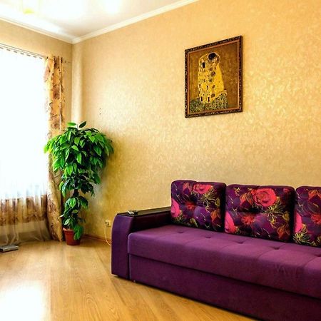 Large Apartment In The Center Dněpropetrovsk Exteriér fotografie